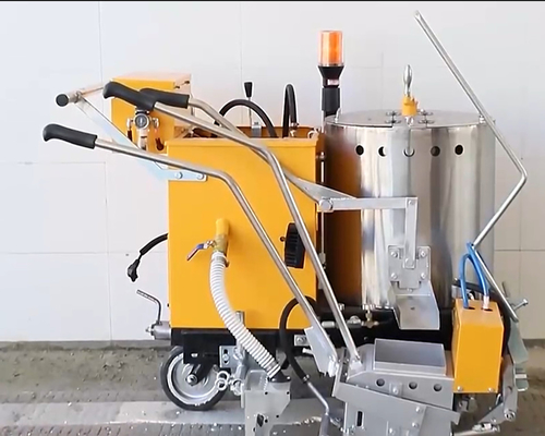 Synchronous Clutch Spread Hot Thermoplastic Road Marking Machine With Speed Gearshift Device